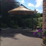 rieten parasol 280 cm zwevend en draaibaar.5 JPG