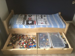 eikenhouten bed
