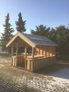 overkapping, tuinhuis, veranda met rieten dak