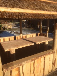 overkapping, tuinhuis, veranda met rieten dak