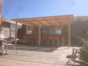 Overkapping, luifel, veranda voor uw tuin met hout en riet 8