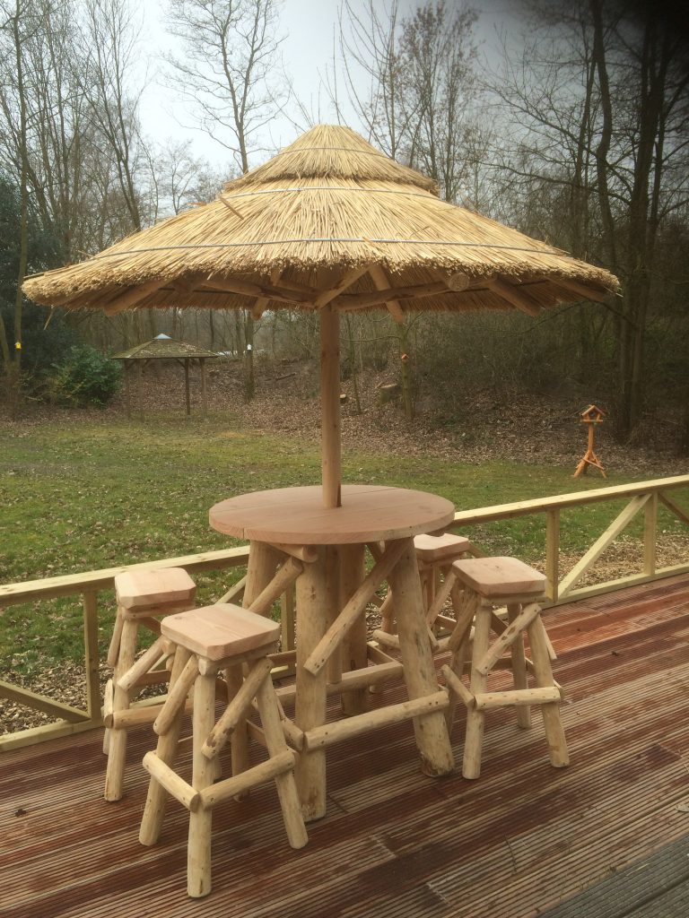 repertoire zo veel Turbine Stormvaste rieten parasols gedekt met echt hollands riet » Hout Creatief