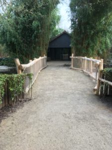 balustrade kastanjehout met touwnet dierenpark